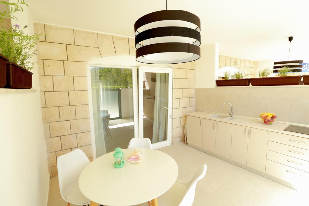 Villa Rajski Dvor 1 Bol Extérieur photo