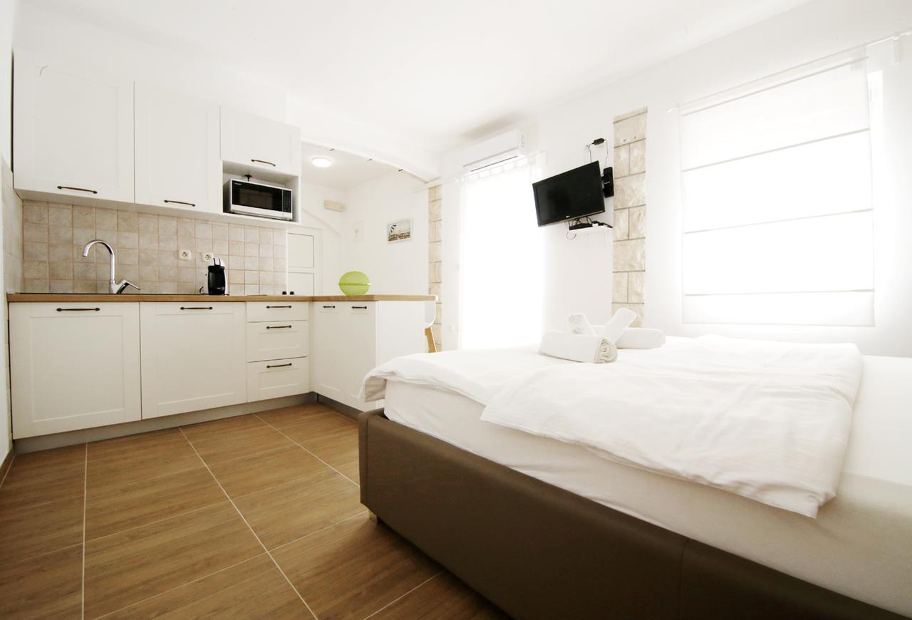 Villa Rajski Dvor 1 Bol Extérieur photo